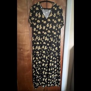 Black dress with Sunflowers Size 2X